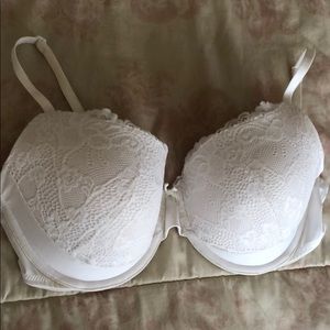 Romantic white lace bra 36D